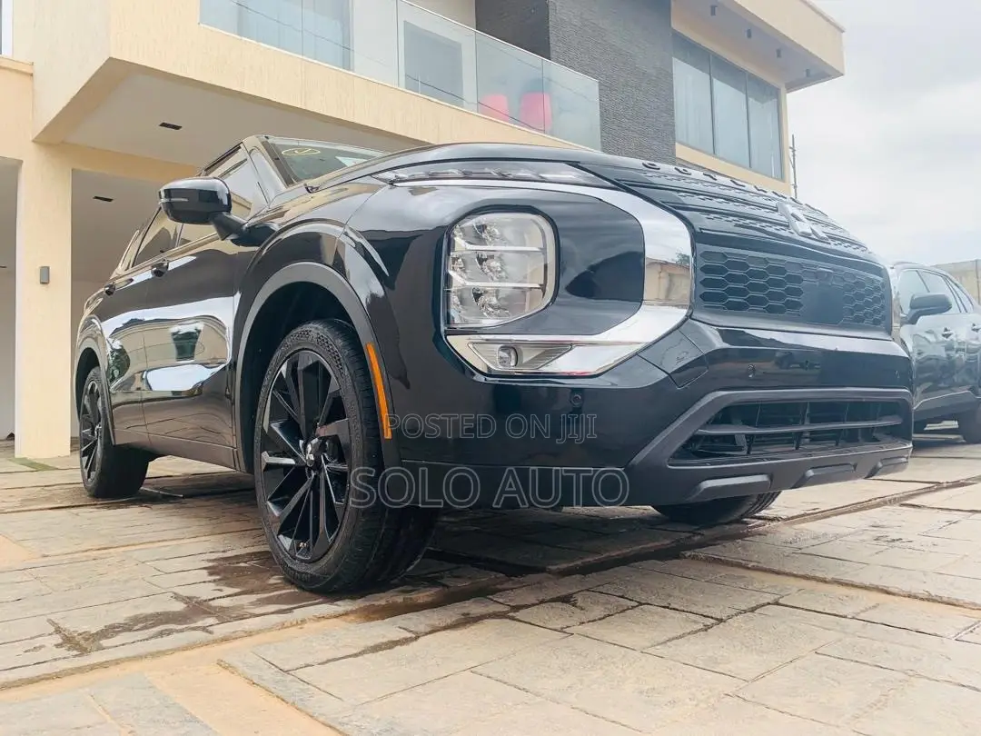 Mitsubishi Outlander SE Black Edition 2023 Black