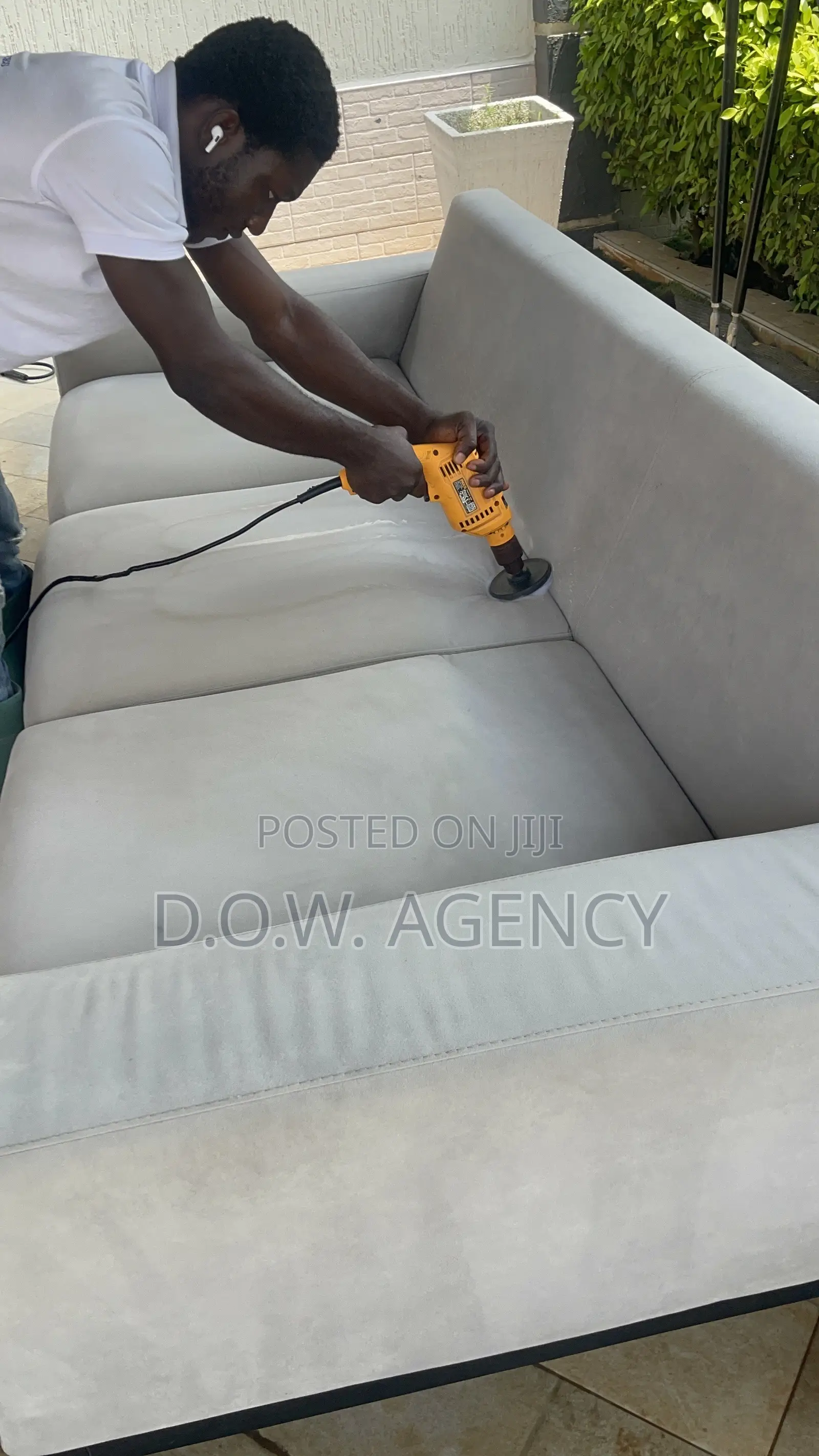 House Cleaning, Couch Cleaning and Fumigation