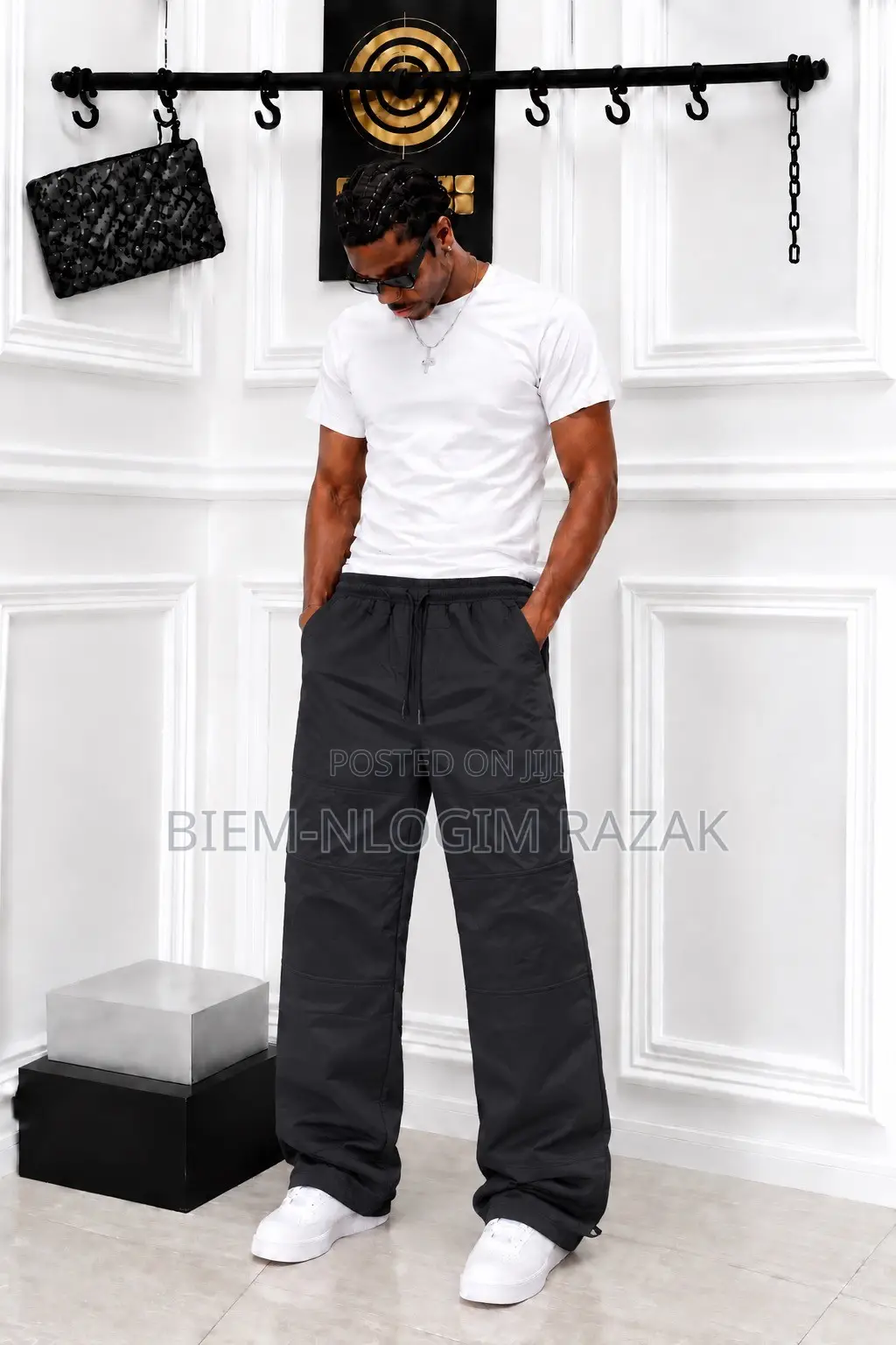 High Quality Single N Double Side Pocket Cargo Pants Available