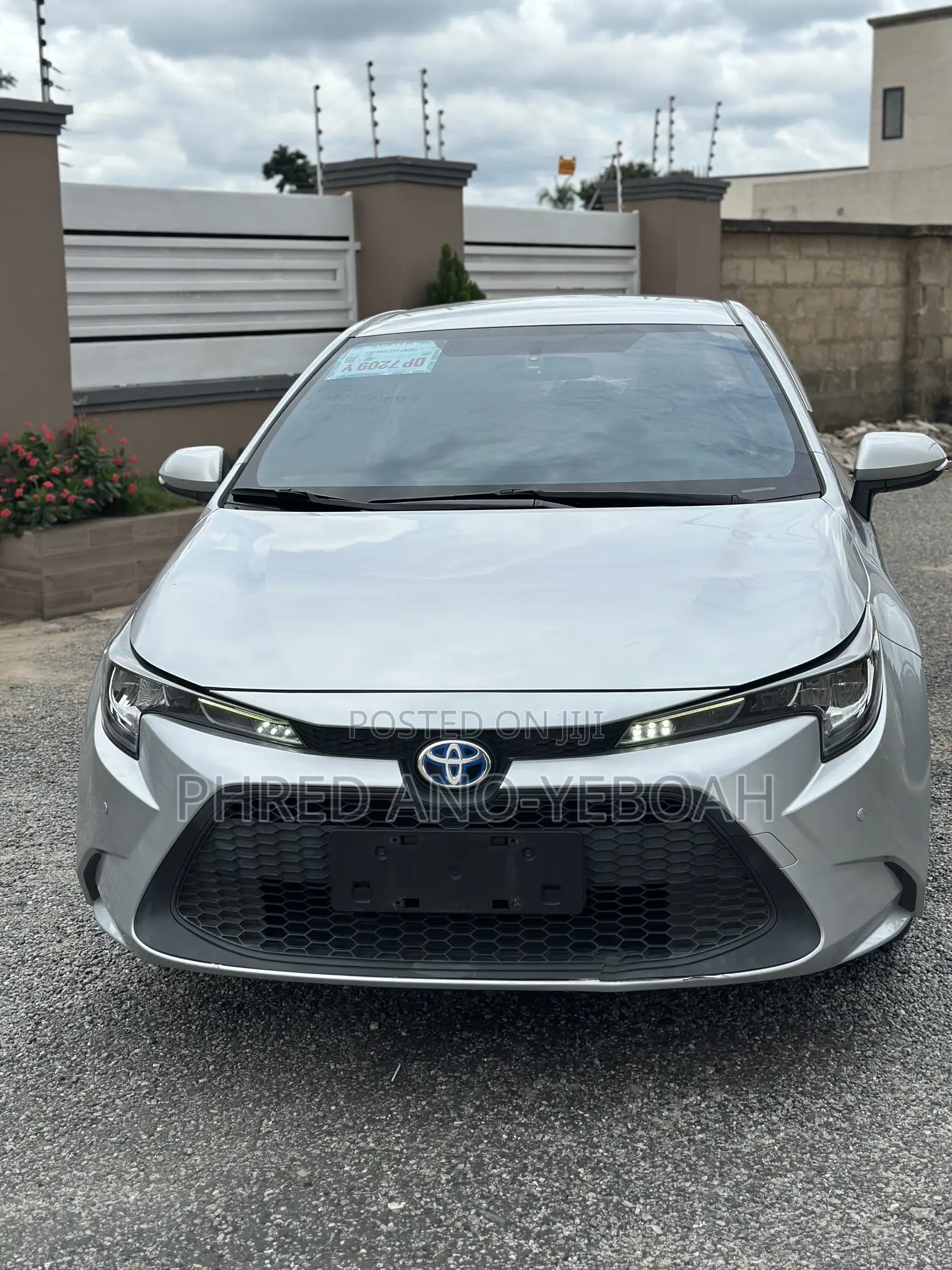 Toyota Corolla SE 2021 Silver