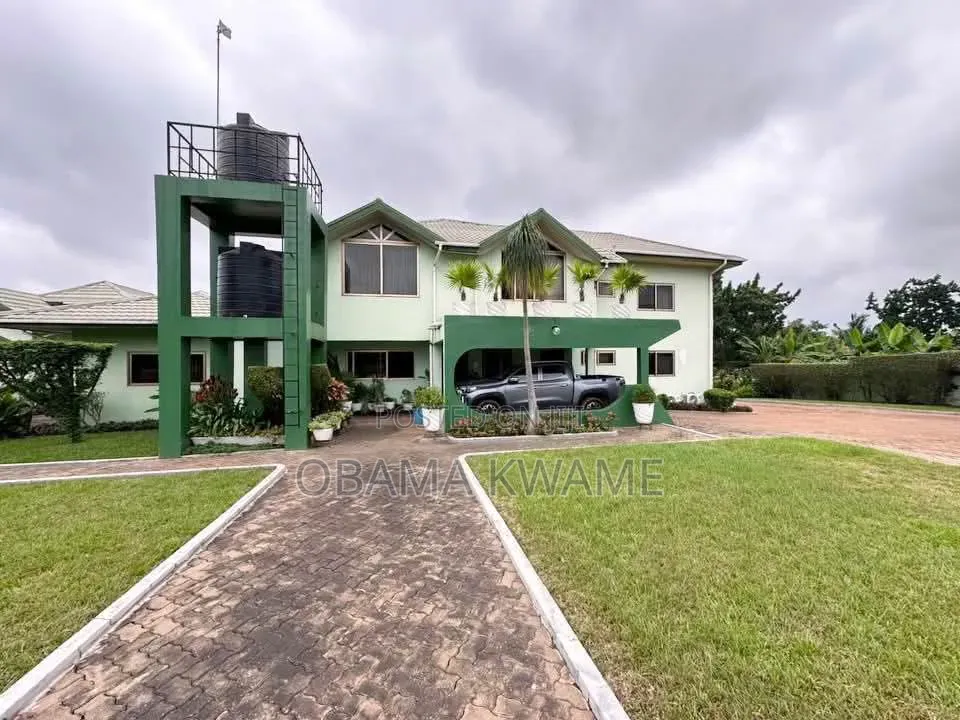 6bdrm House in Laryea Homes, Ghana Flag for sale