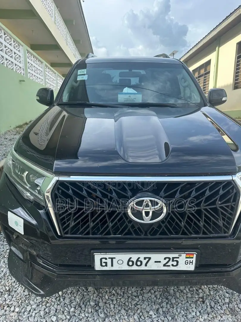 Toyota Land Cruiser Prado 2.7 2022 Black