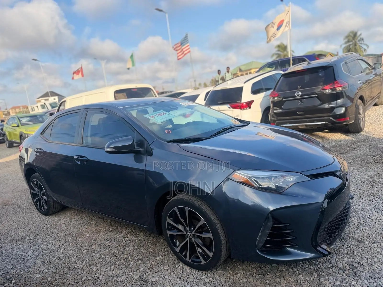 Toyota Corolla SE 4dr Sedan (1.8L 4cyl CVT) 2017 Gray