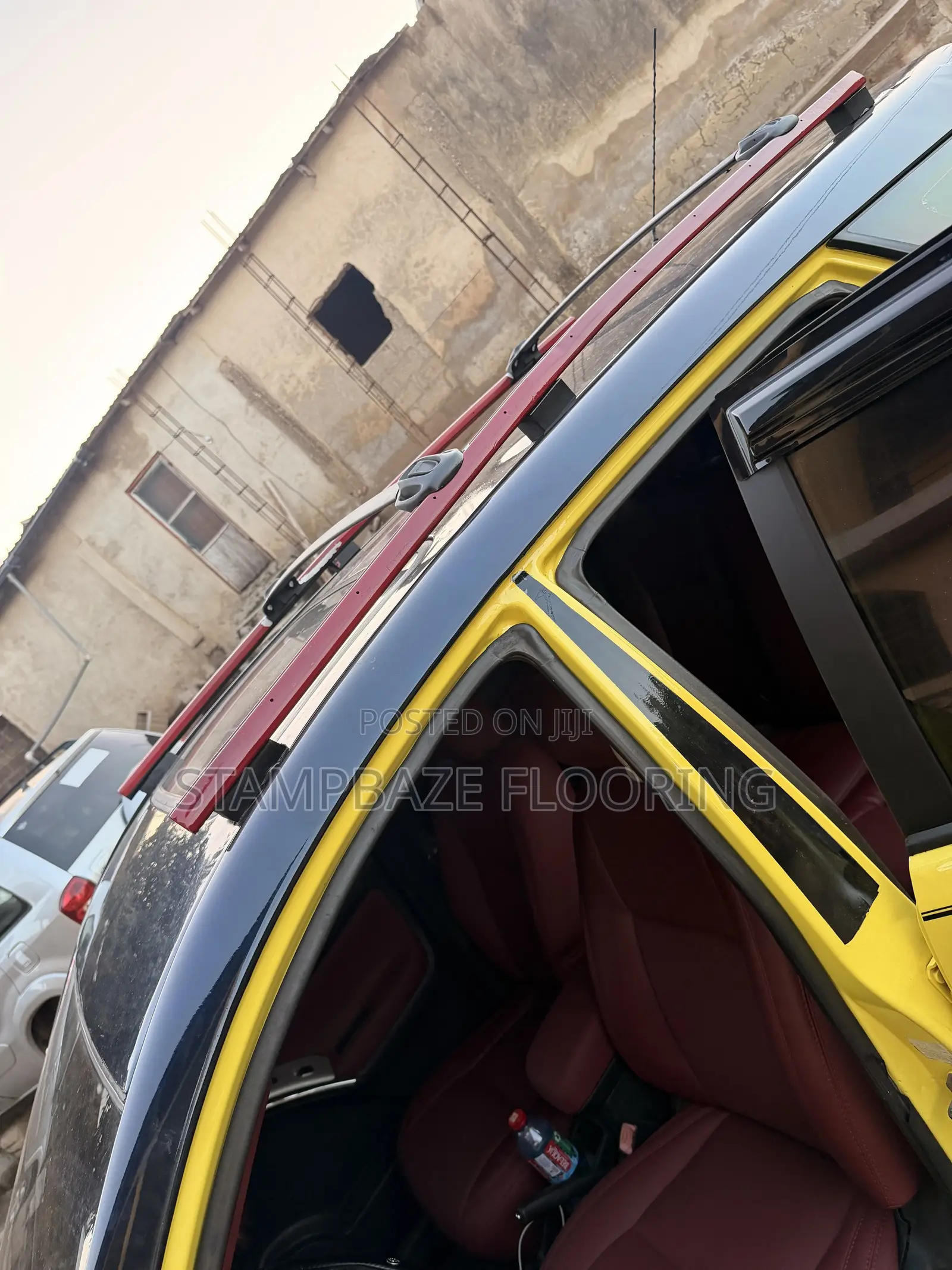 Toyota Matrix Hatchback FWD (1.8L 4cyl 5M) 2009 Yellow