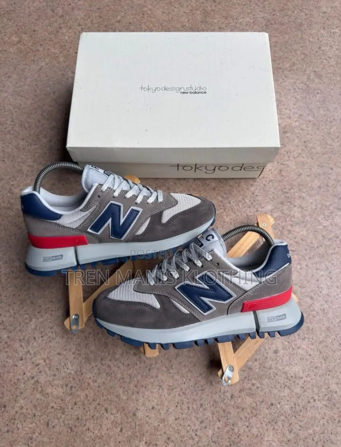 New Balance RC 1300