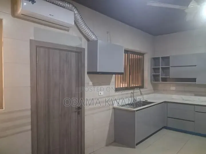 4bdrm House in Laryea Homes, A&C Mall Area for rent