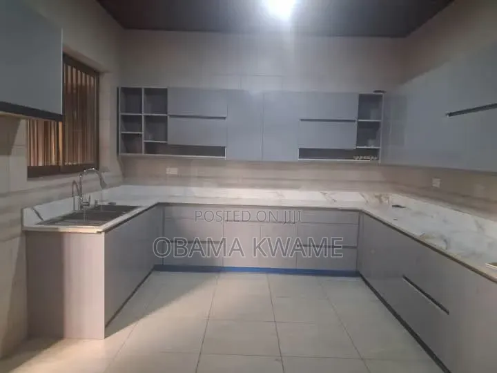4bdrm House in Laryea Homes, A&C Mall Area for rent