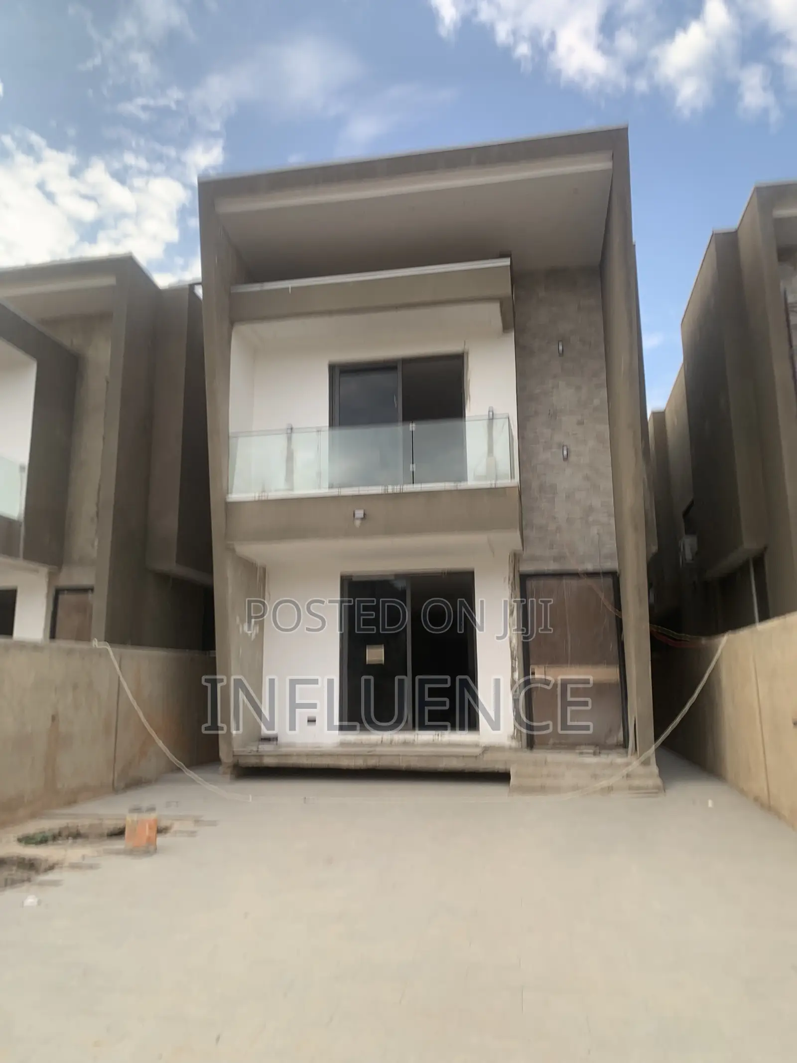 4bdrm House in East Legon for sale