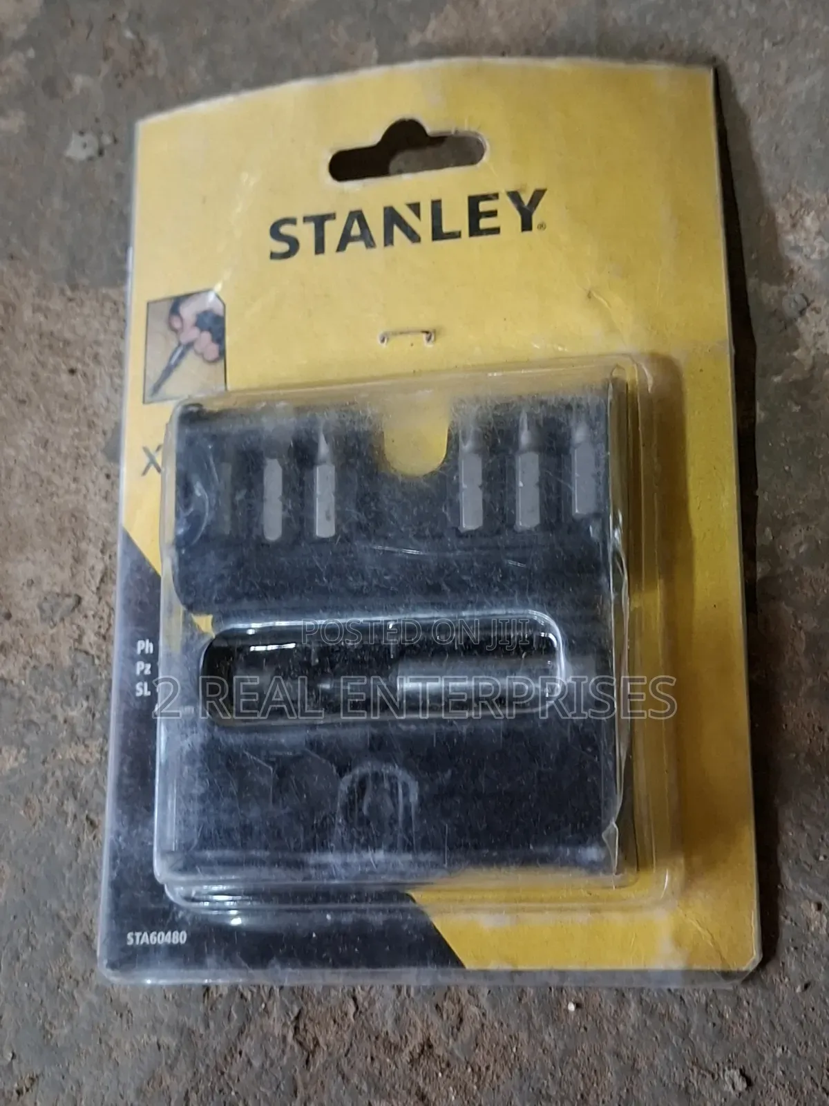 STANLEY 7-Piece Screwdriver Bit Set With Magnetic Bit Holder