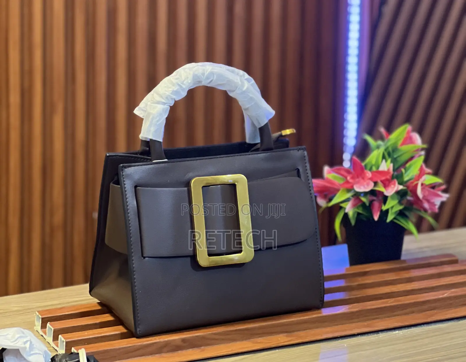 Women's Black Bobby Handbag