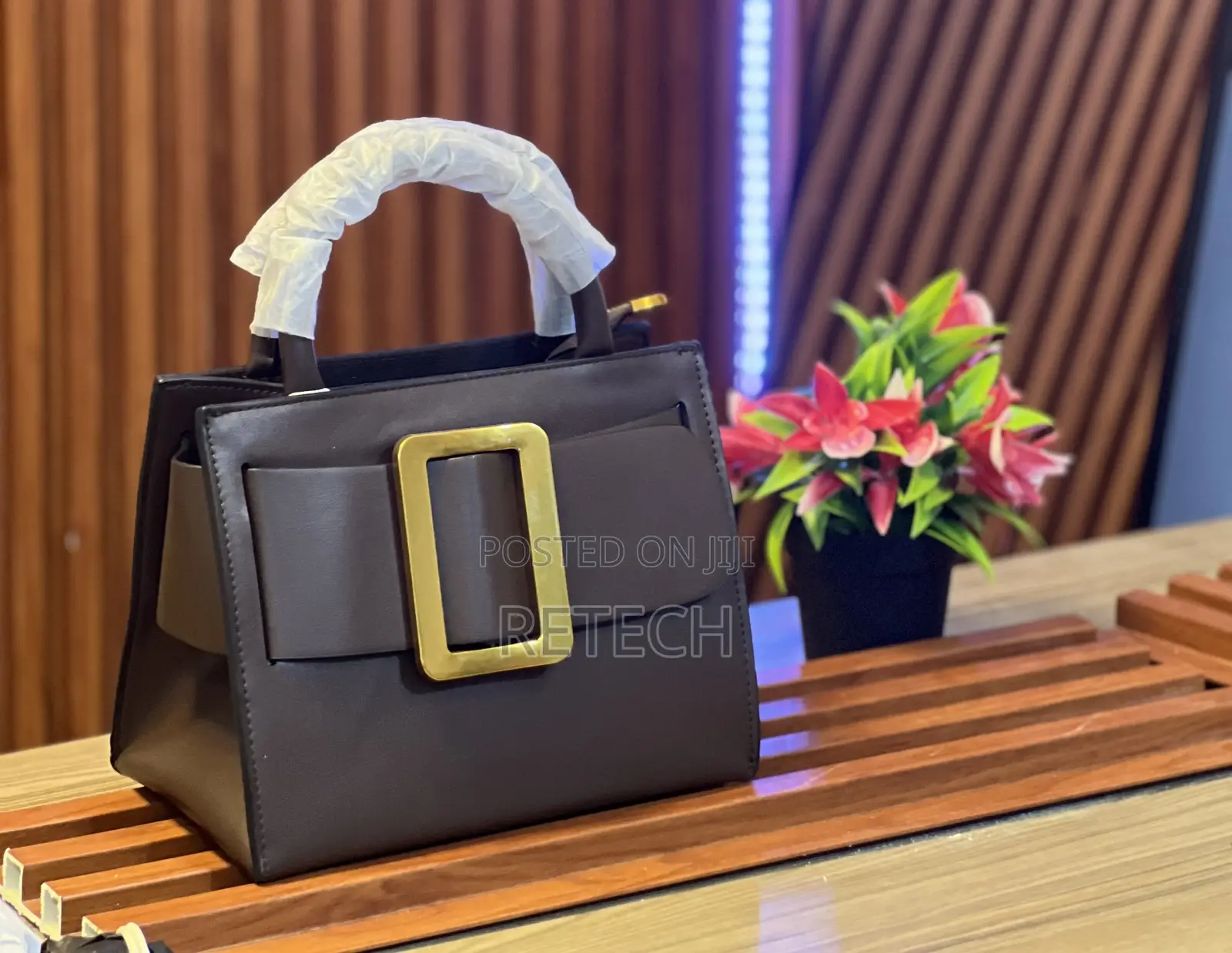 Women's Black Bobby Handbag
