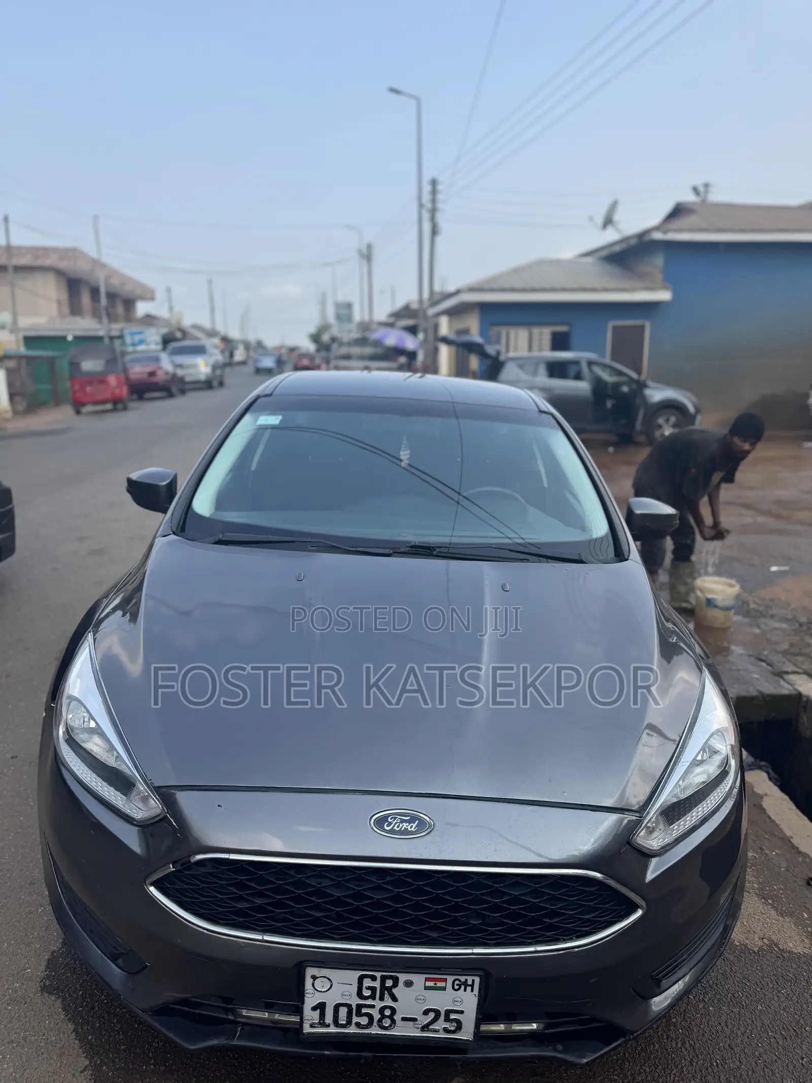 Ford Focus SE 4dr Hatchback (2.0L 4cyl 5M) 2015 Black