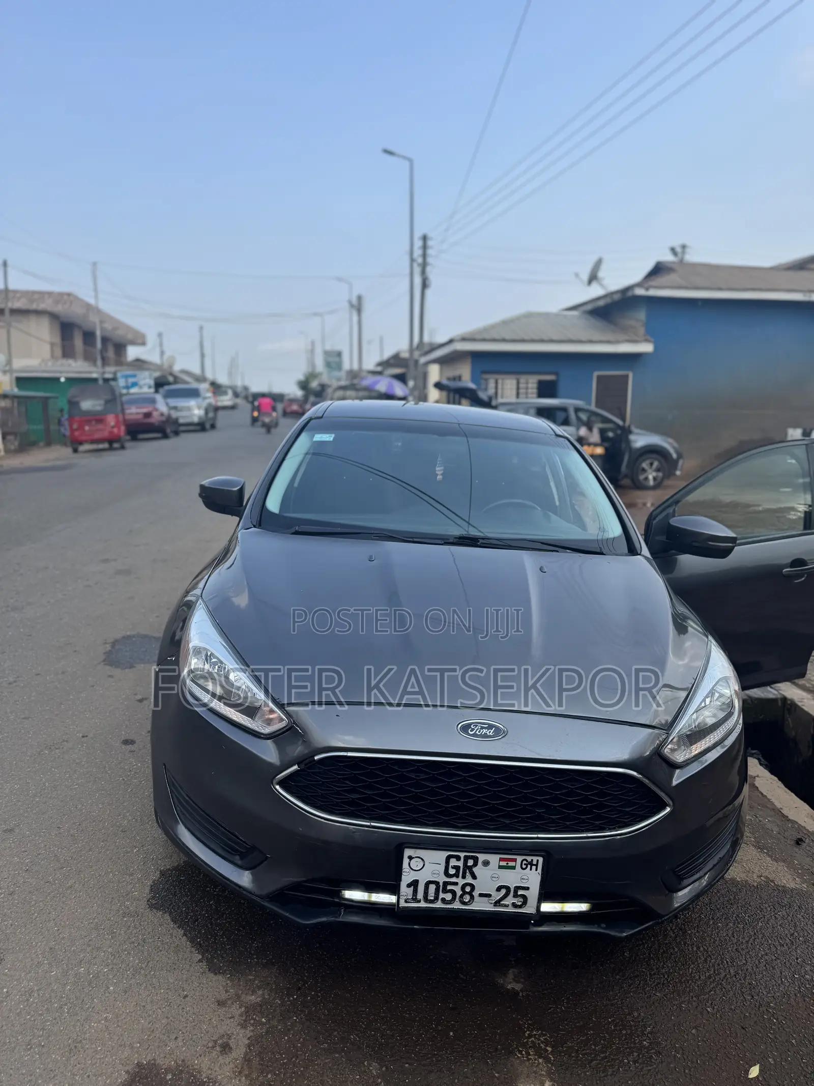 Ford Focus SE 4dr Hatchback (2.0L 4cyl 5M) 2015 Black