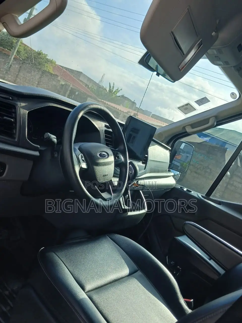 Ford Transit 2023 White