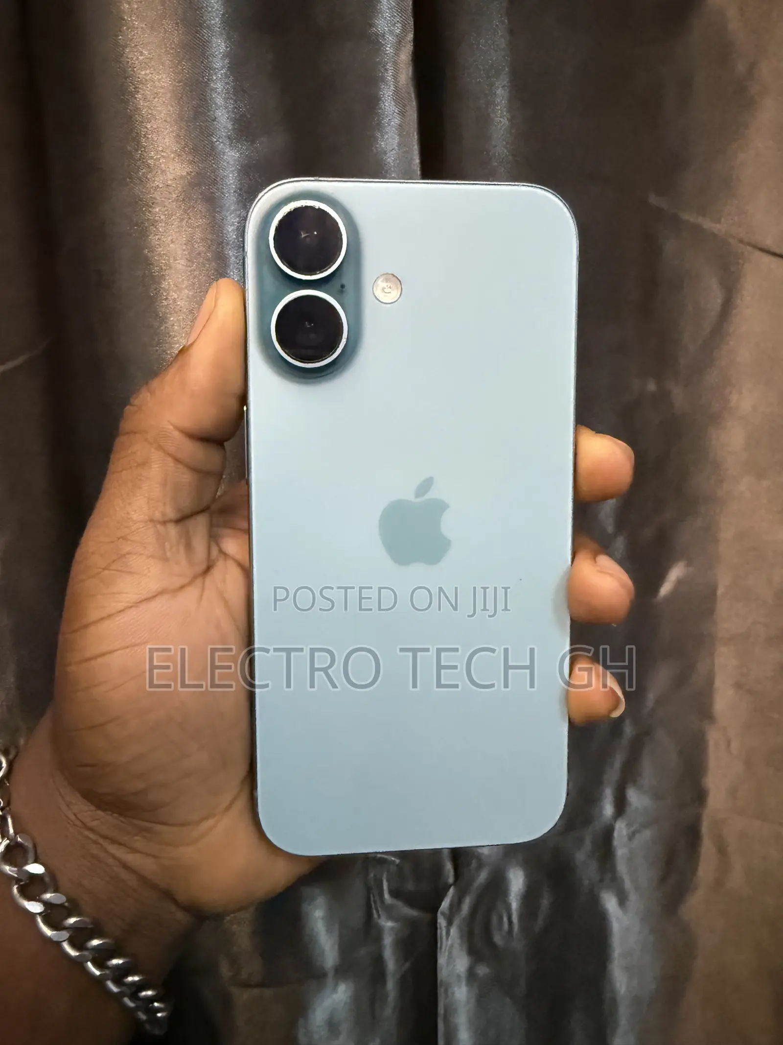 Apple iPhone 16 128 GB Green