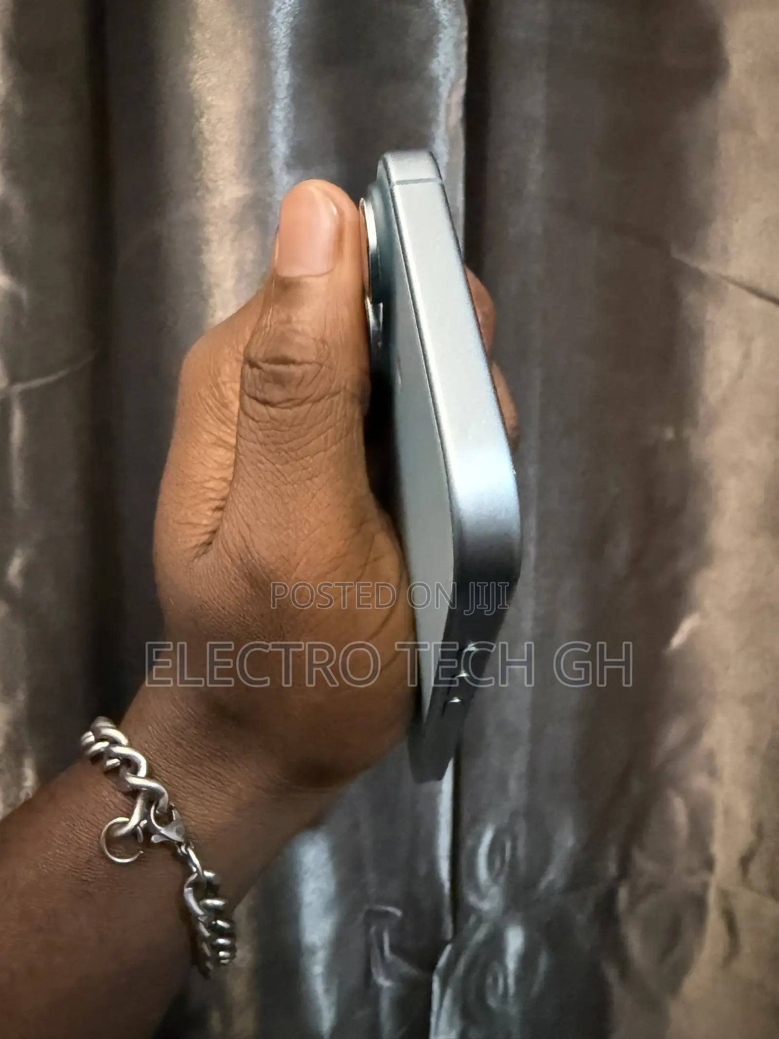 Apple iPhone 16 128 GB Green