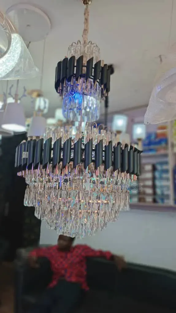 Deux Barres Yello Gold Chandelier Light