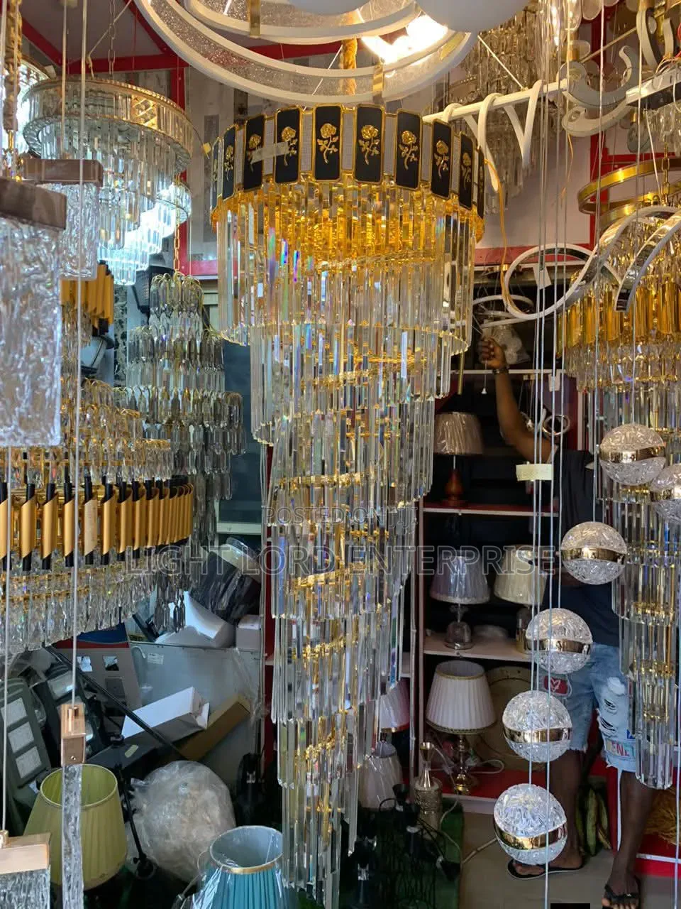 Center Target 9feet Chandelier Light 700mmX2100mm