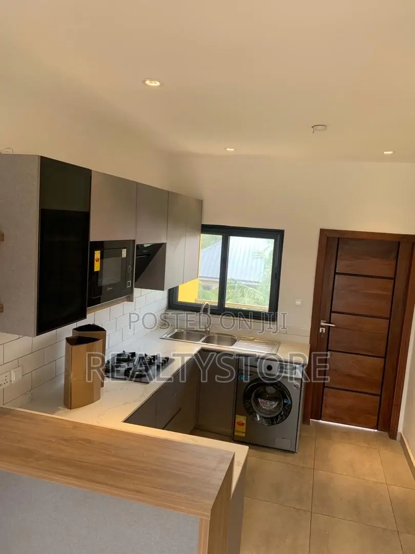 2bdrm Duplex in Cozy Home, Abokobi for sale