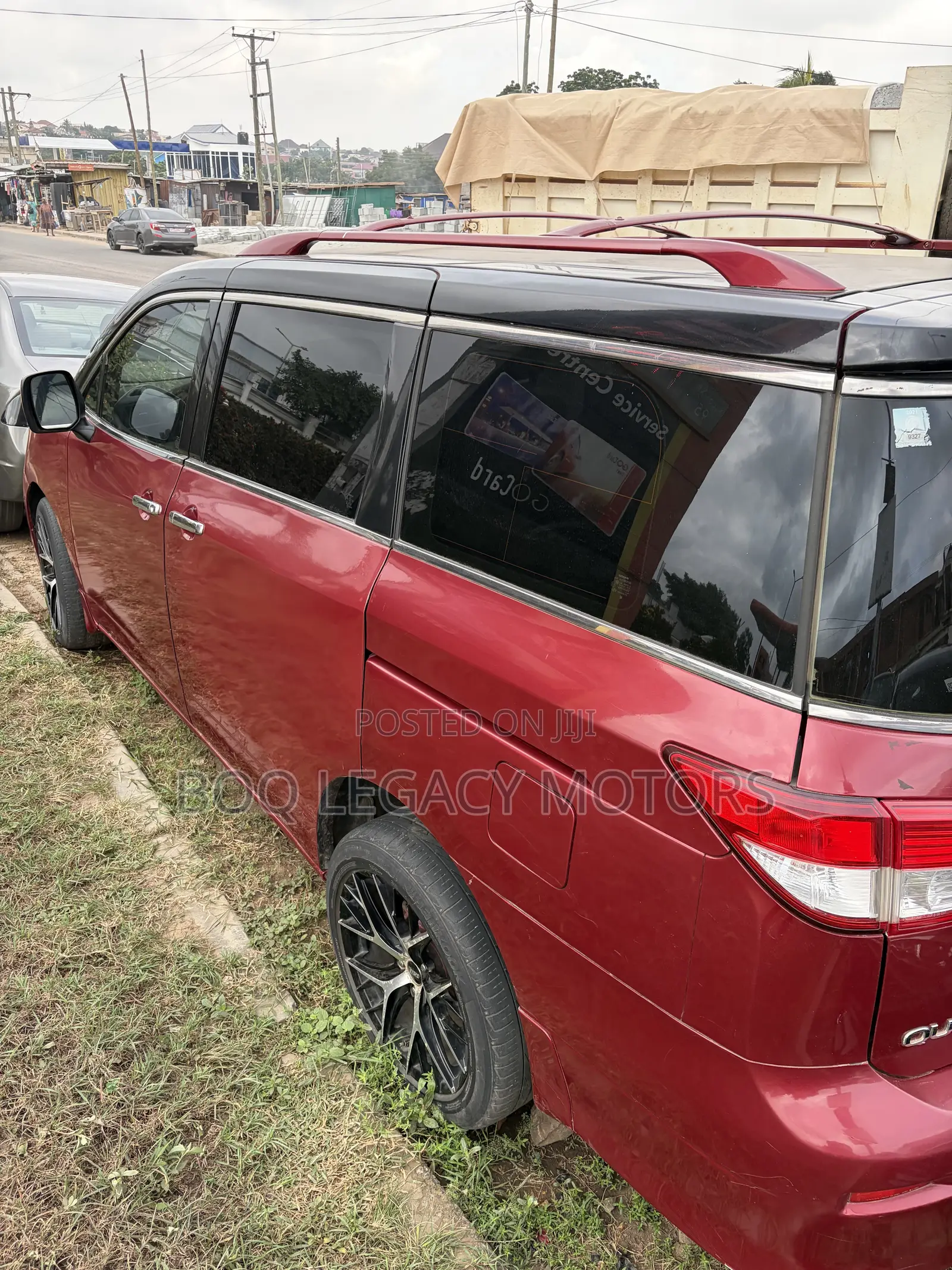 Nissan Quest 2016 Red