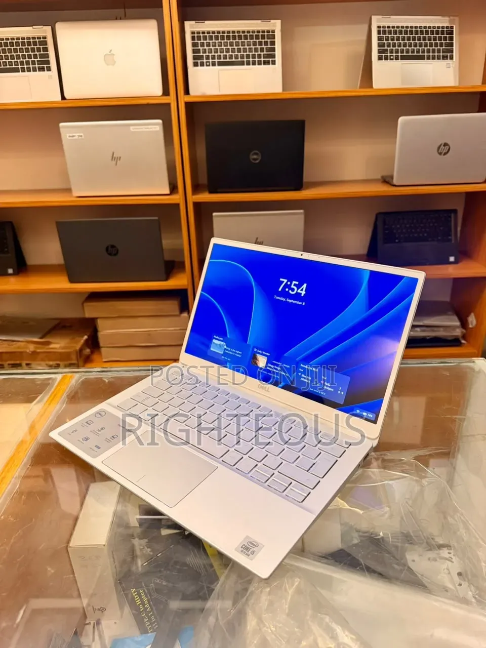 Laptop Dell Inspiron 13 5391 8GB Intel Core i5 SSD 256GB