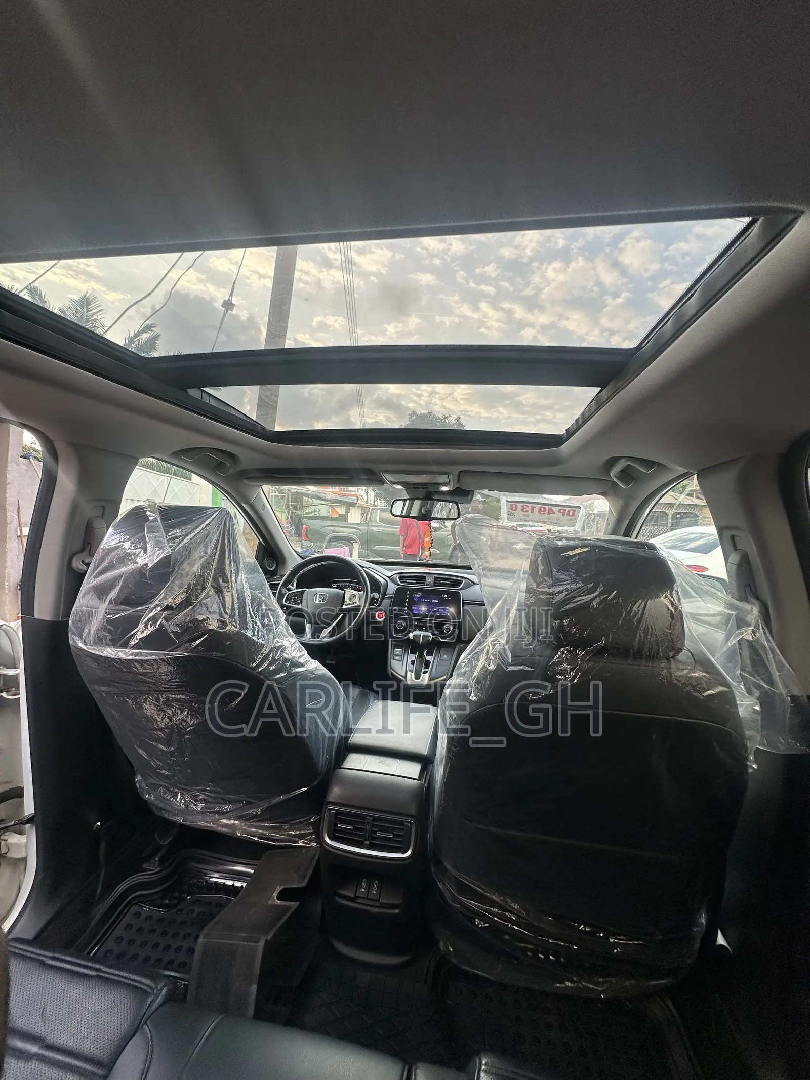 Honda CR-V Touring AWD 2018 White