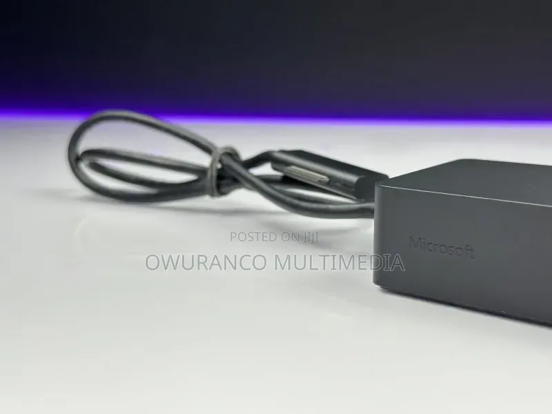 Microsoft Surface Dock 1661 / 90W 4x USB 3.0,2x Mini,Ethernet ,Audio