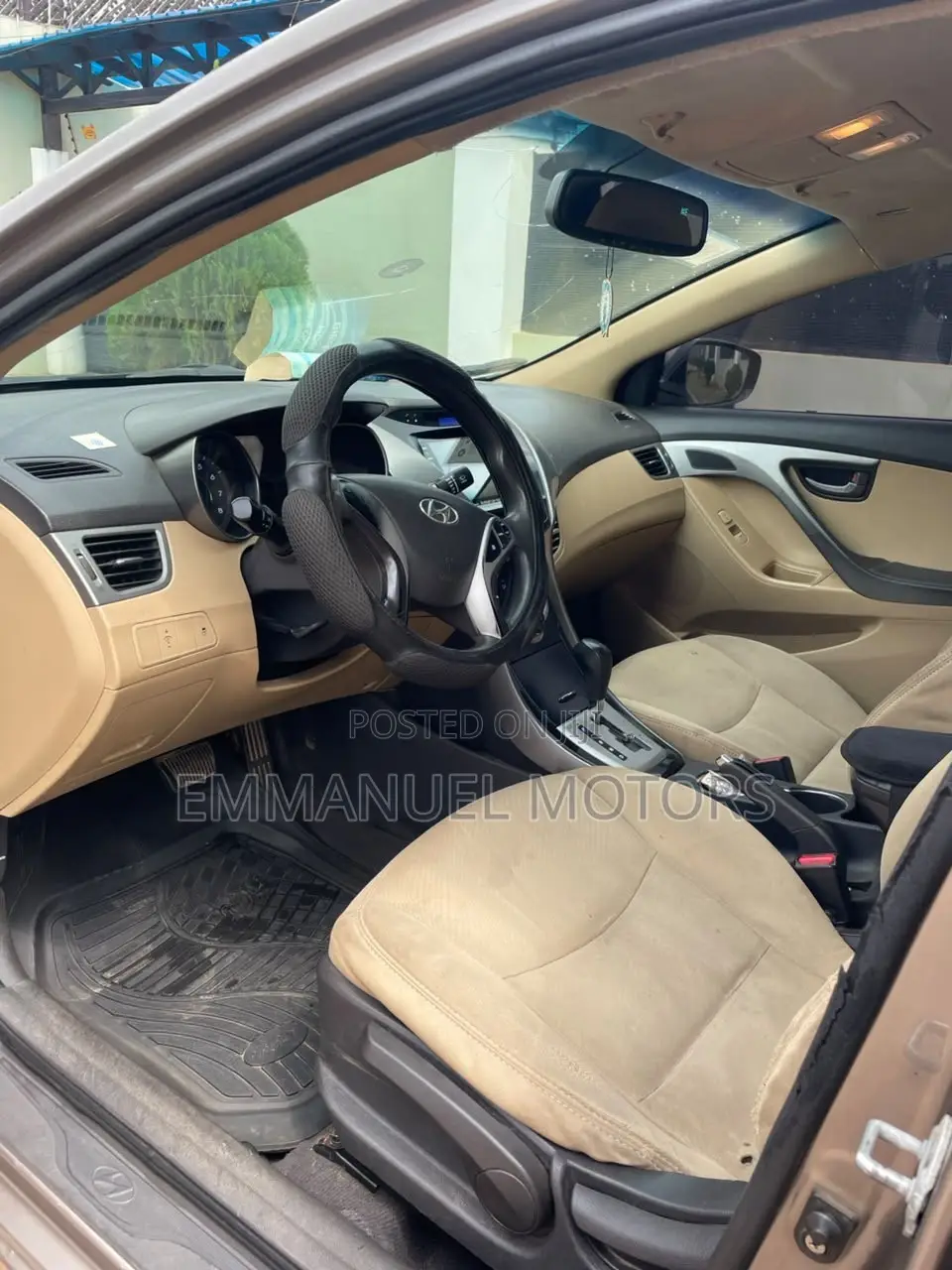 Hyundai Elantra 2013 Gold