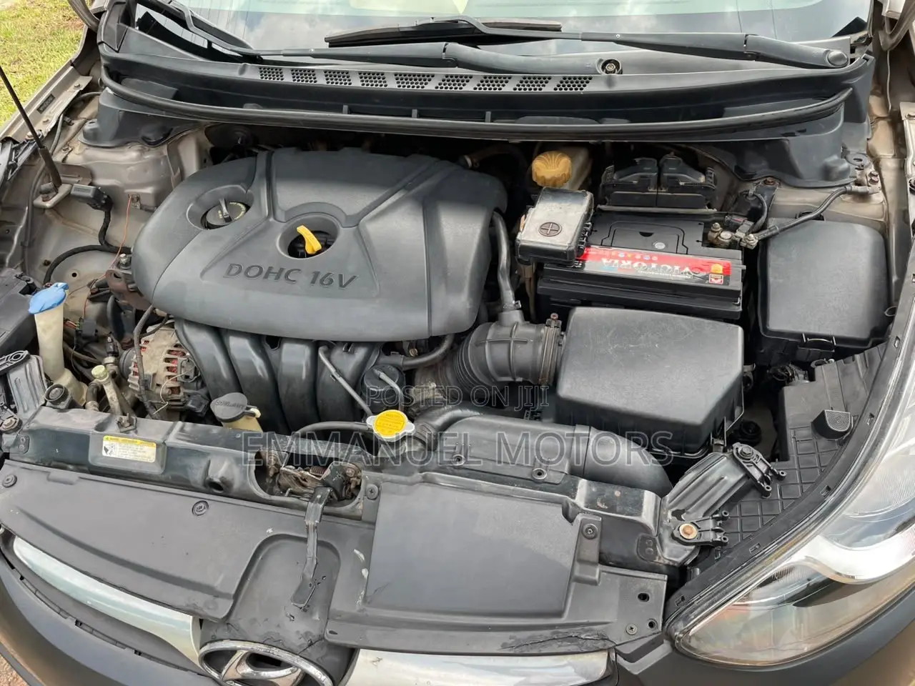 Hyundai Elantra 2013 Gold