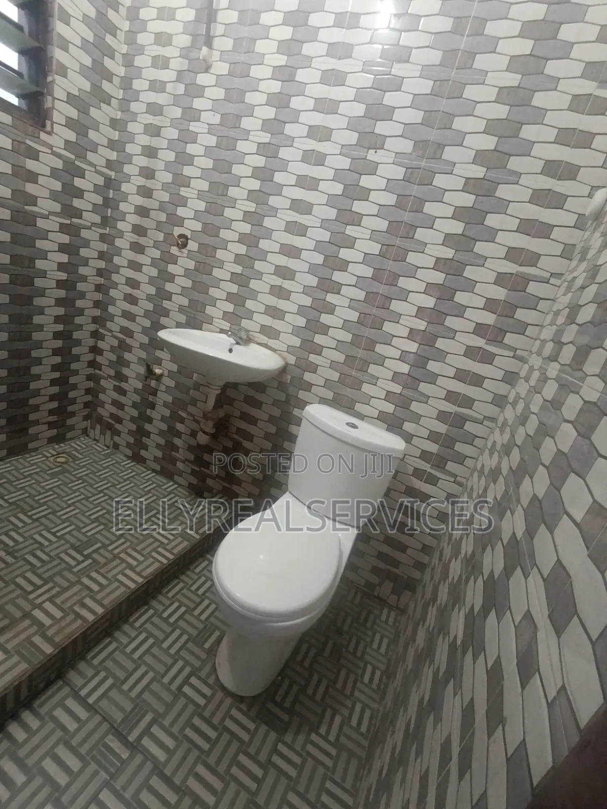 1bdrm Apartment in Ellyrealservices, Owusu Ansah for rent