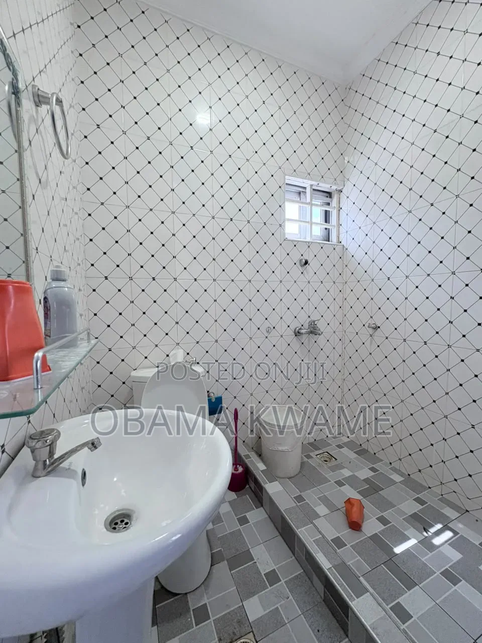 3bdrm House in Laryea Homes, Baatsona Total for rent