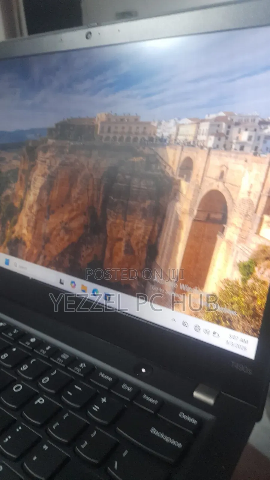 New Laptop Lenovo ThinkPad T490s 16GB Intel Core i7 SSD 256GB
