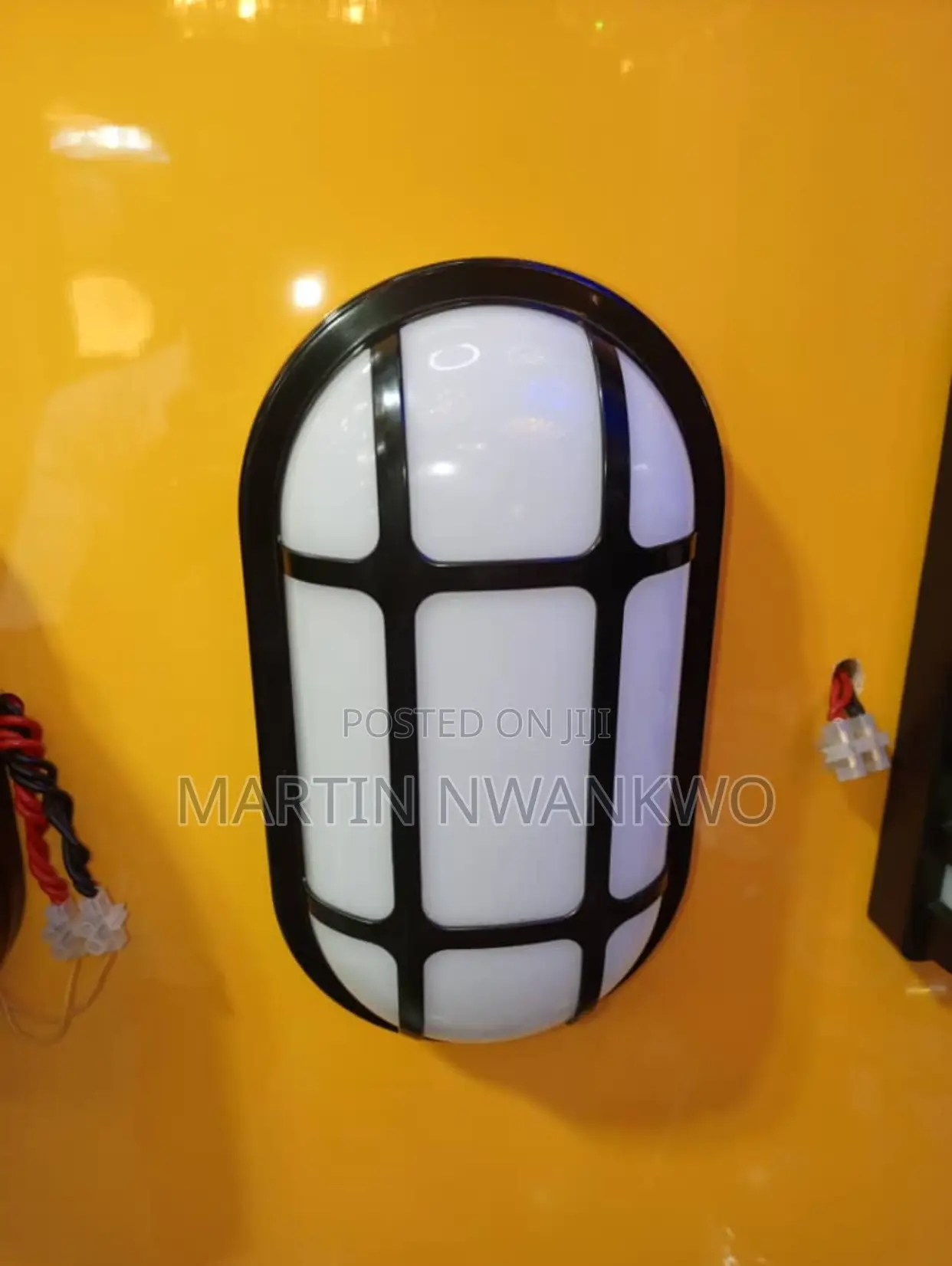 Moisture-Proof Lamp