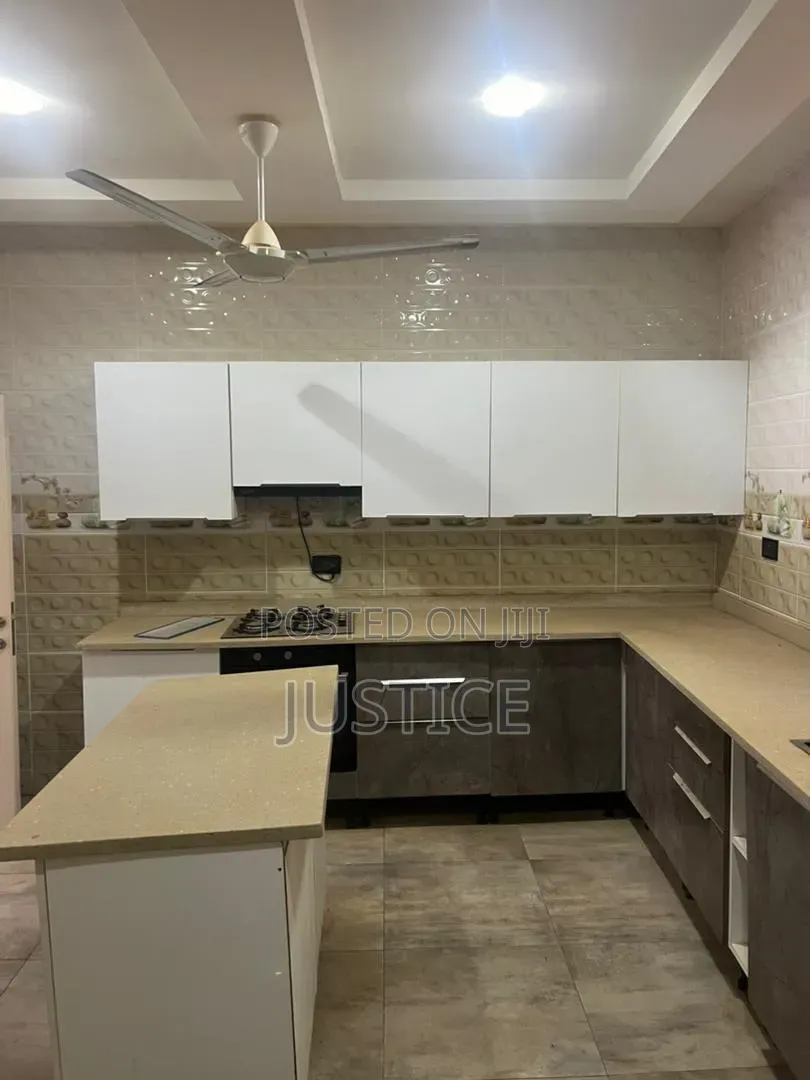 4bdrm House in Kwabenya for sale
