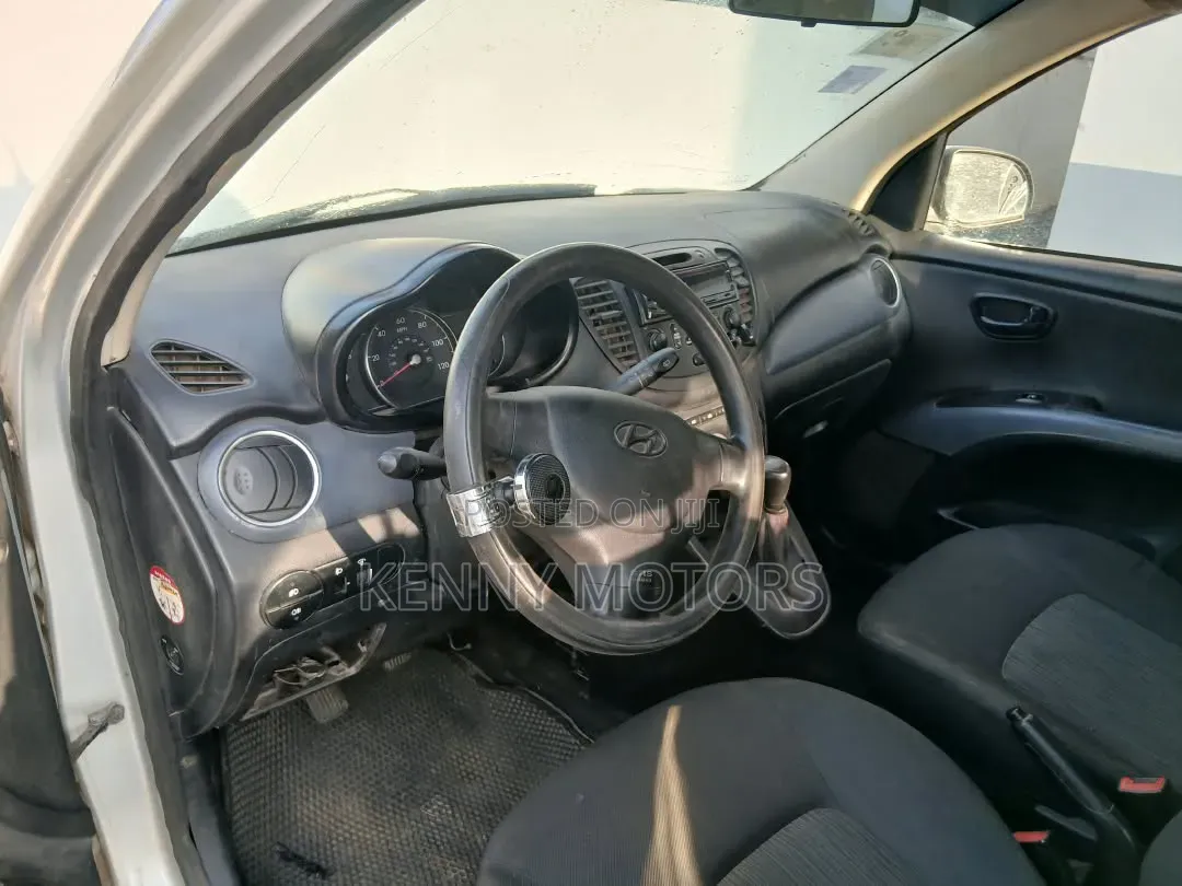 Hyundai I10 2010 Silver