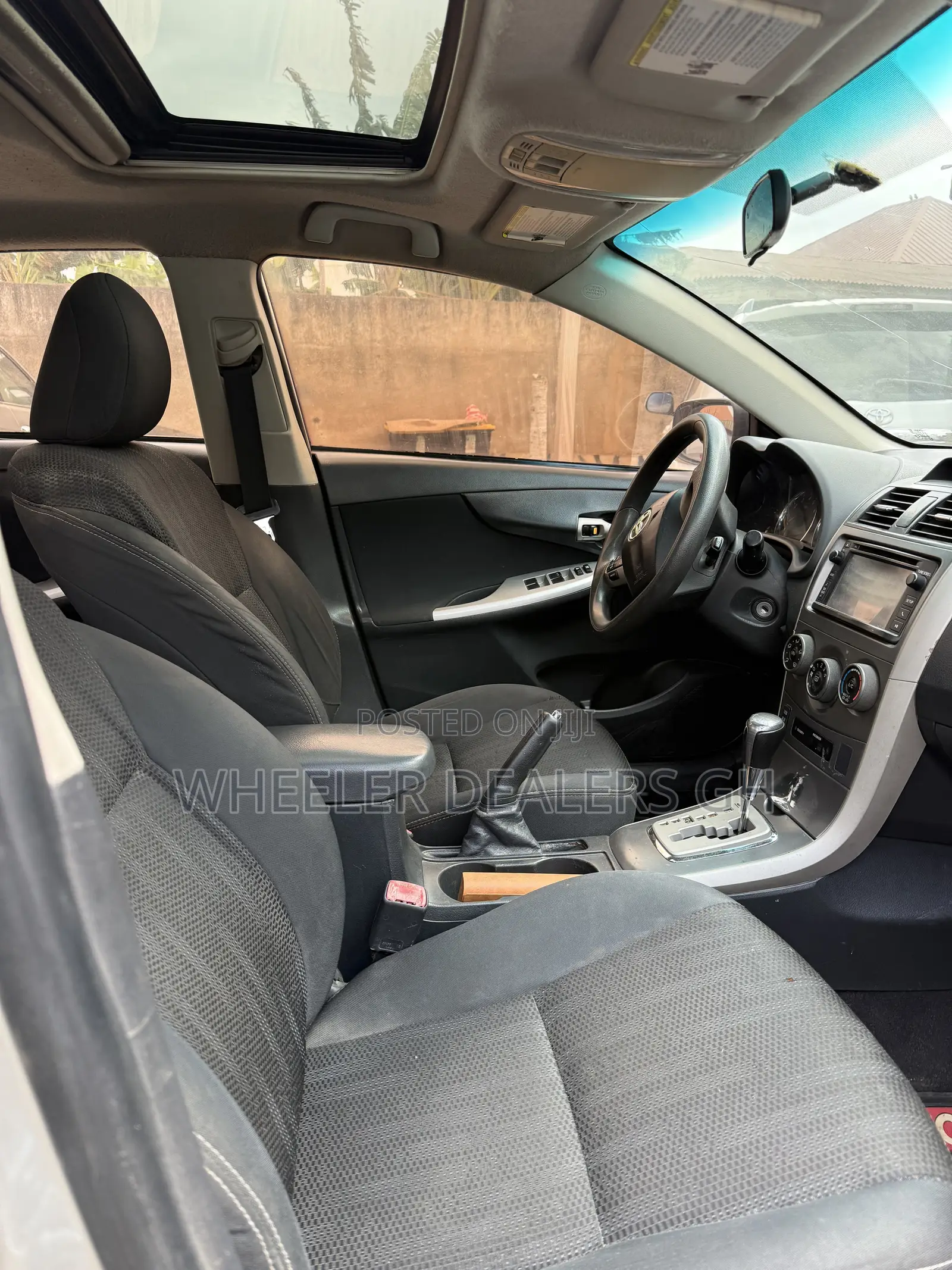 Toyota Corolla S 4dr Sedan (1.8L 4cyl 4A) 2013 Silver