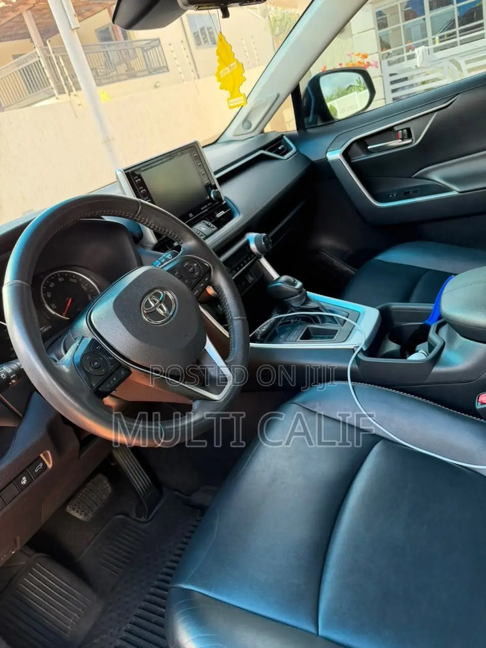Toyota RAV4 XLE AWD 2020