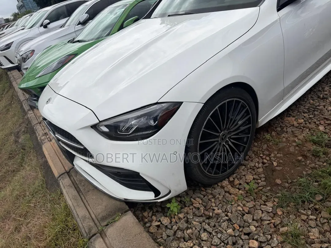Mercedes-Benz C300 2022 White