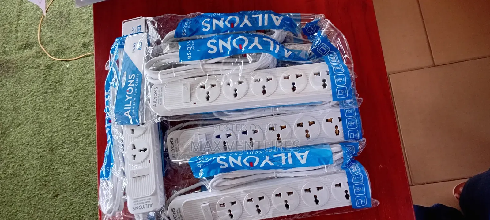 Ailyons 5-Way Power Extension Fully Functional and Reliable