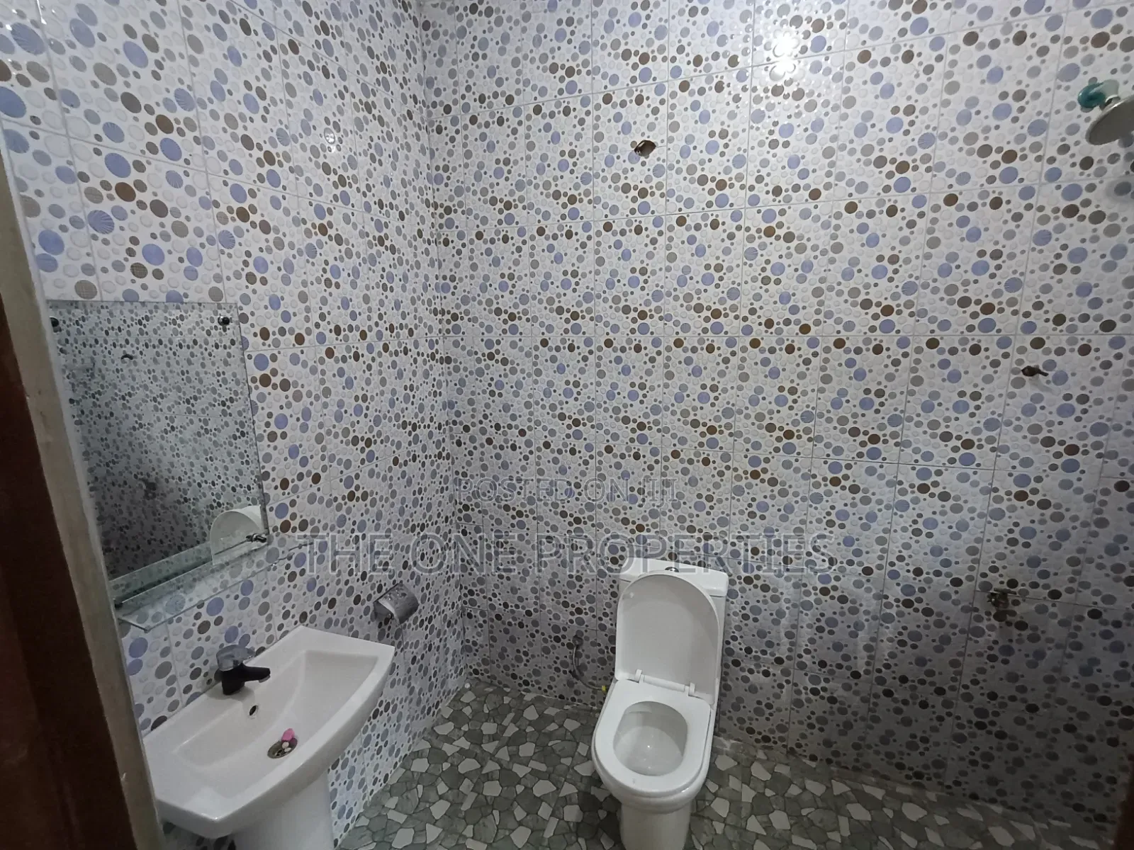 1bdrm Apartment in C/H Self At Kotoku, Amasaman for rent