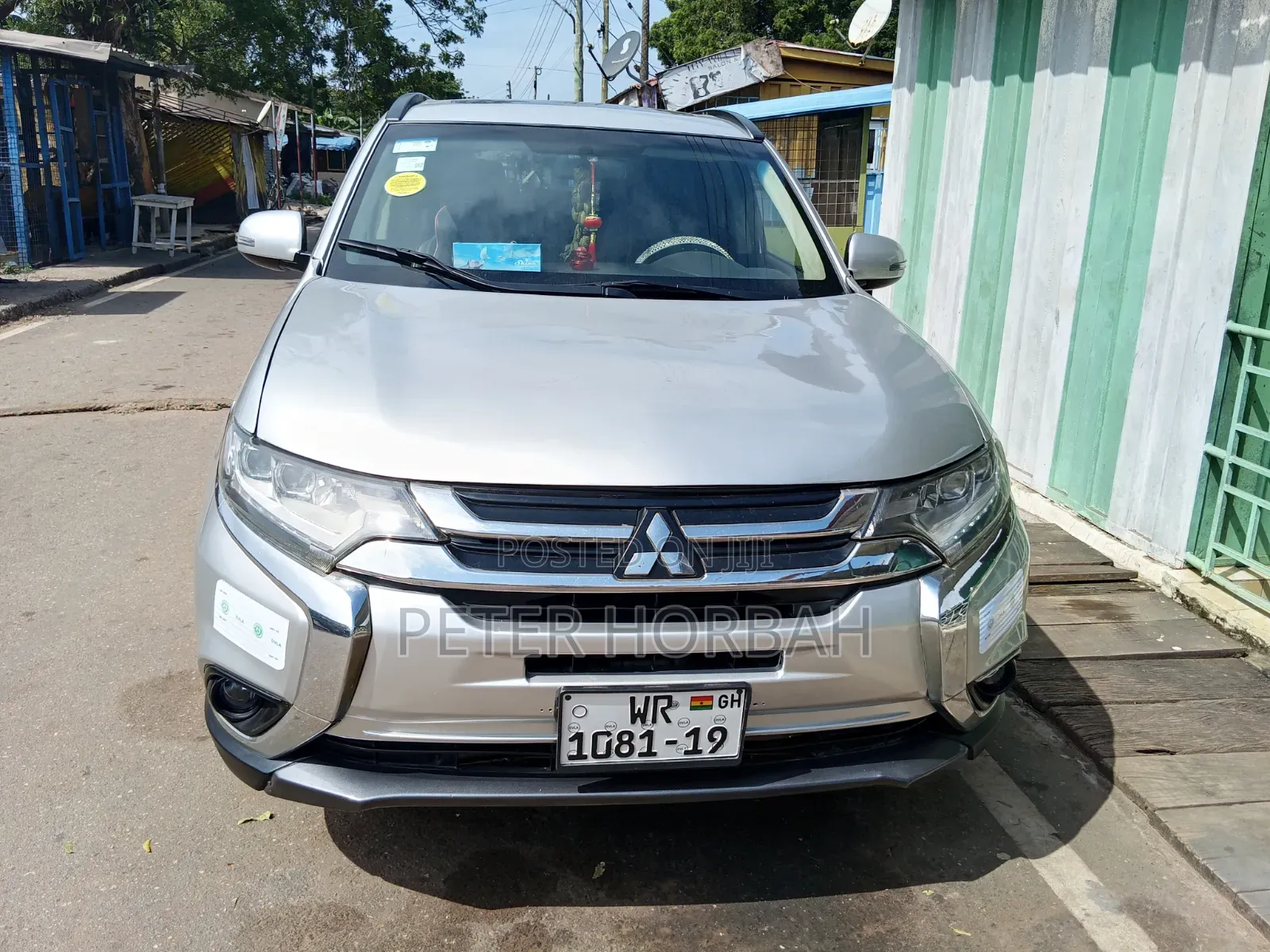 Mitsubishi Outlander 2019 Silver