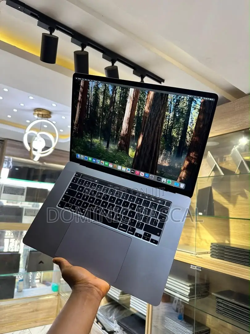 Laptop Apple MacBook Pro 2019 64GB Intel Core i9 SSD 1T