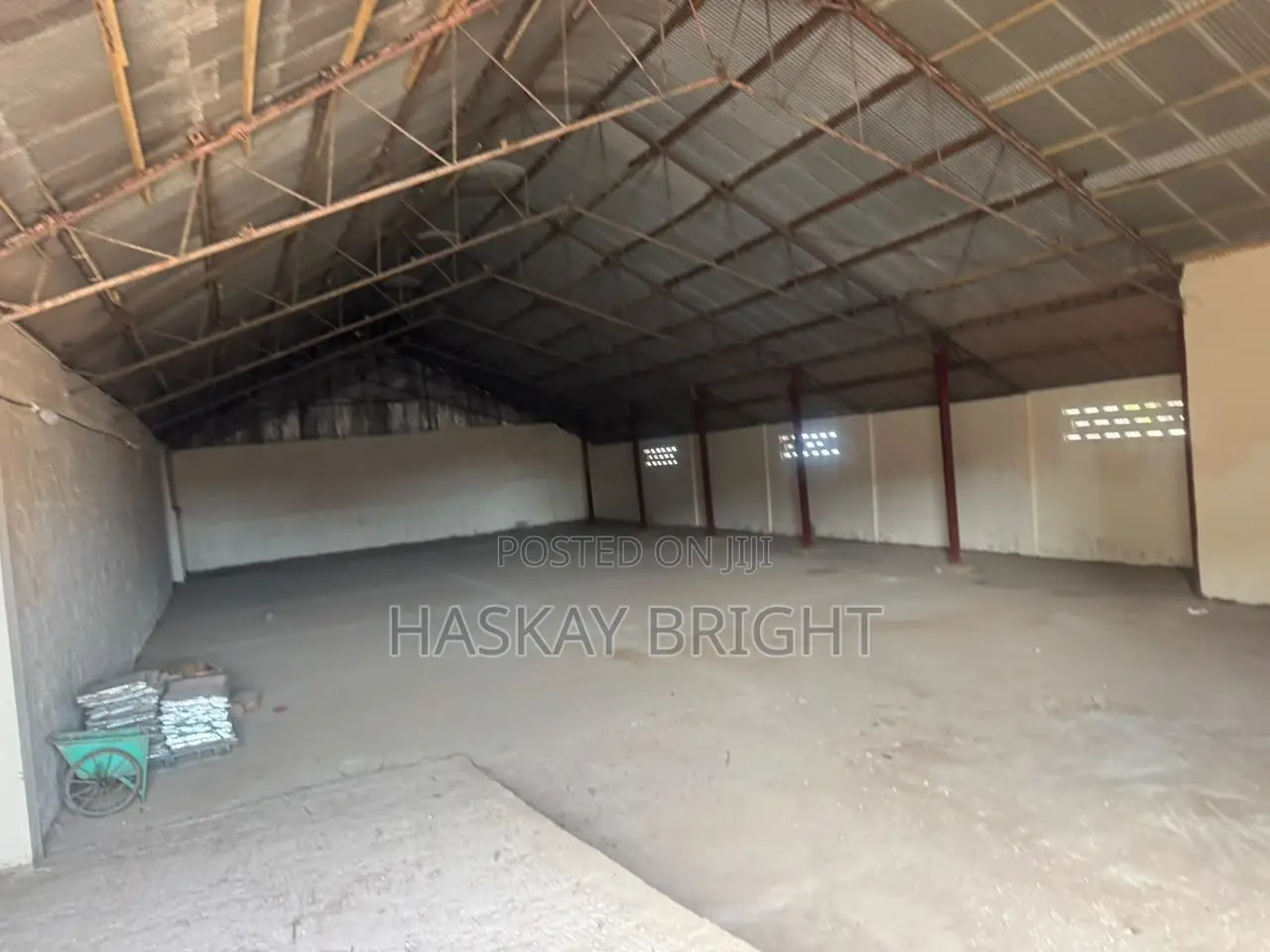 625 SQM Warehouse for Rent at Avenor Close to Circle