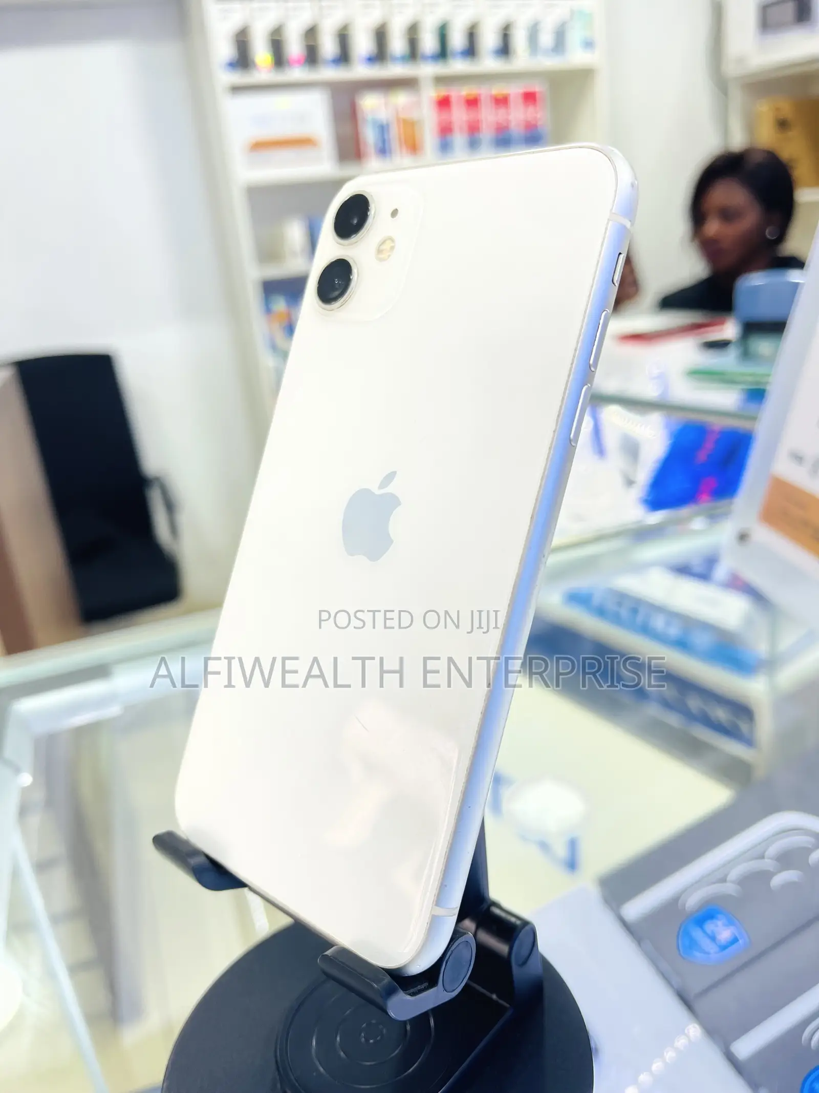 Apple iPhone 11 64 GB Silver