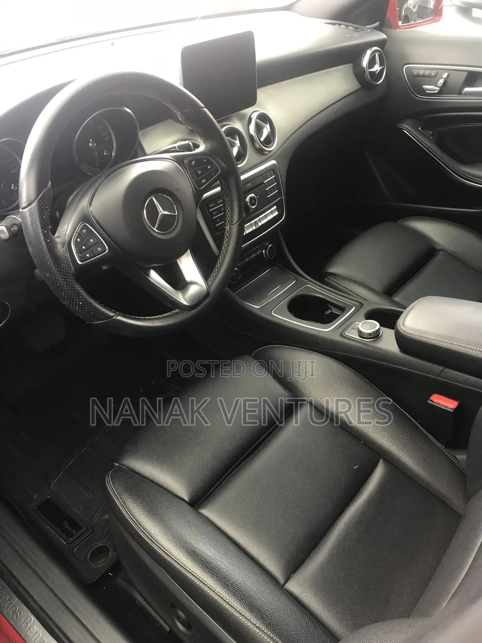 Mercedes-Benz GLA 250 2018 Red