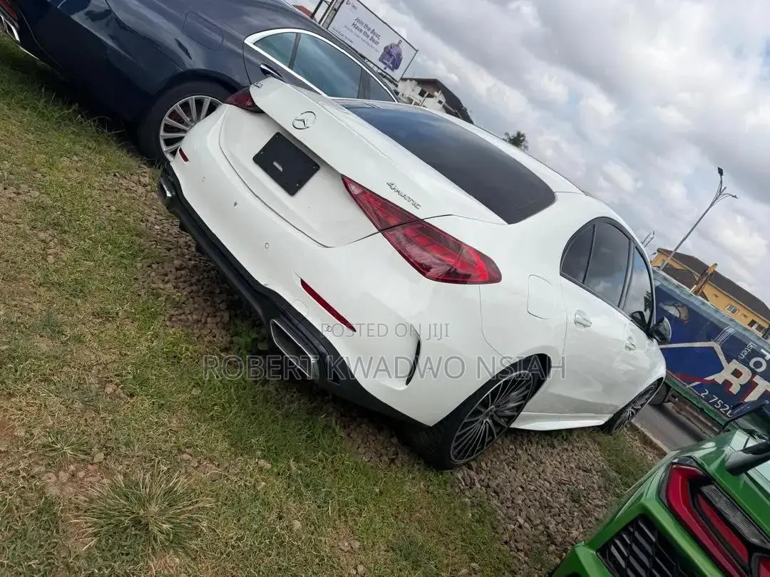 Mercedes-Benz C300 2022 White