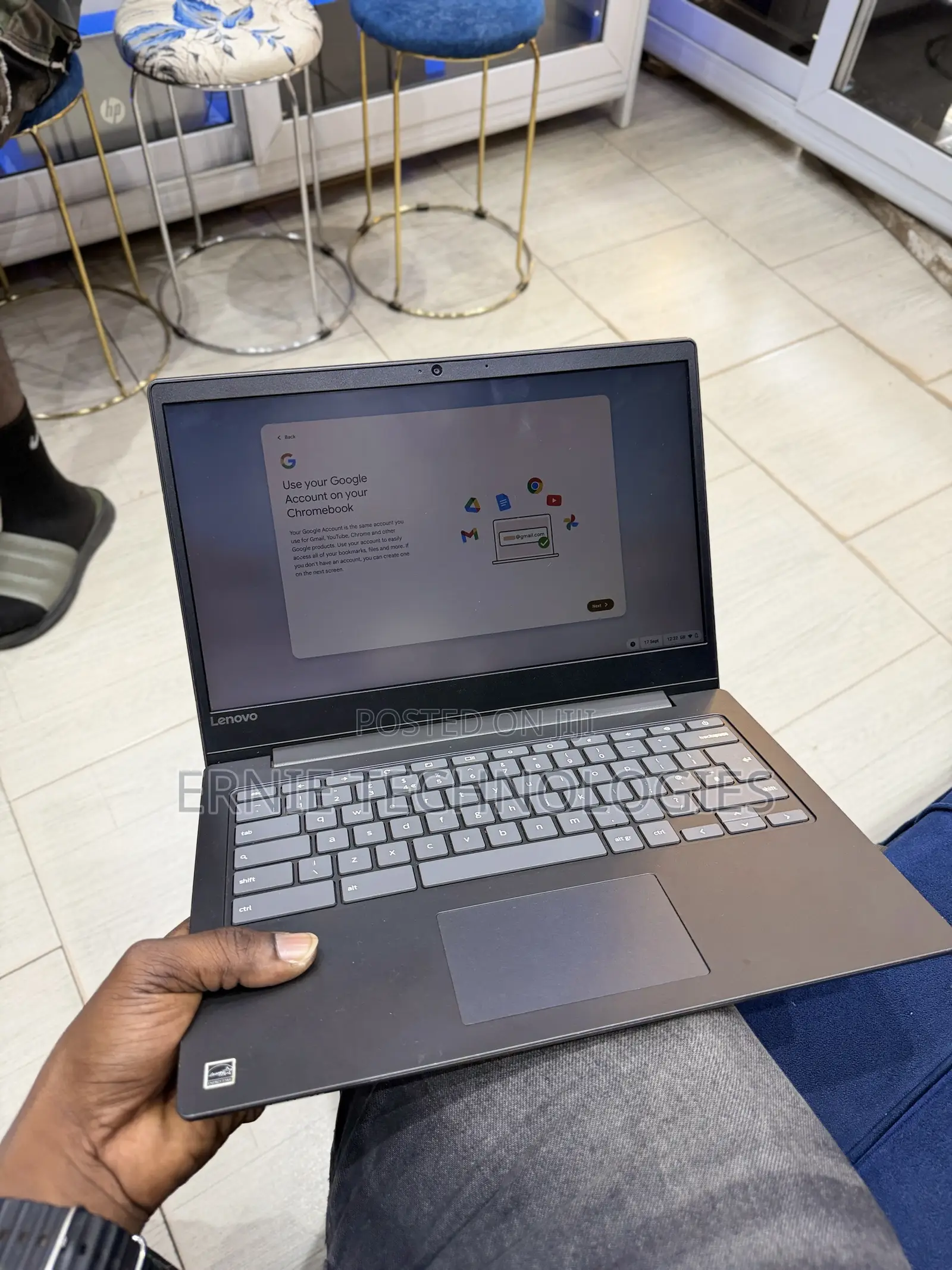Laptop Lenovo Chromebook C330 4GB Intel SSD 60GB