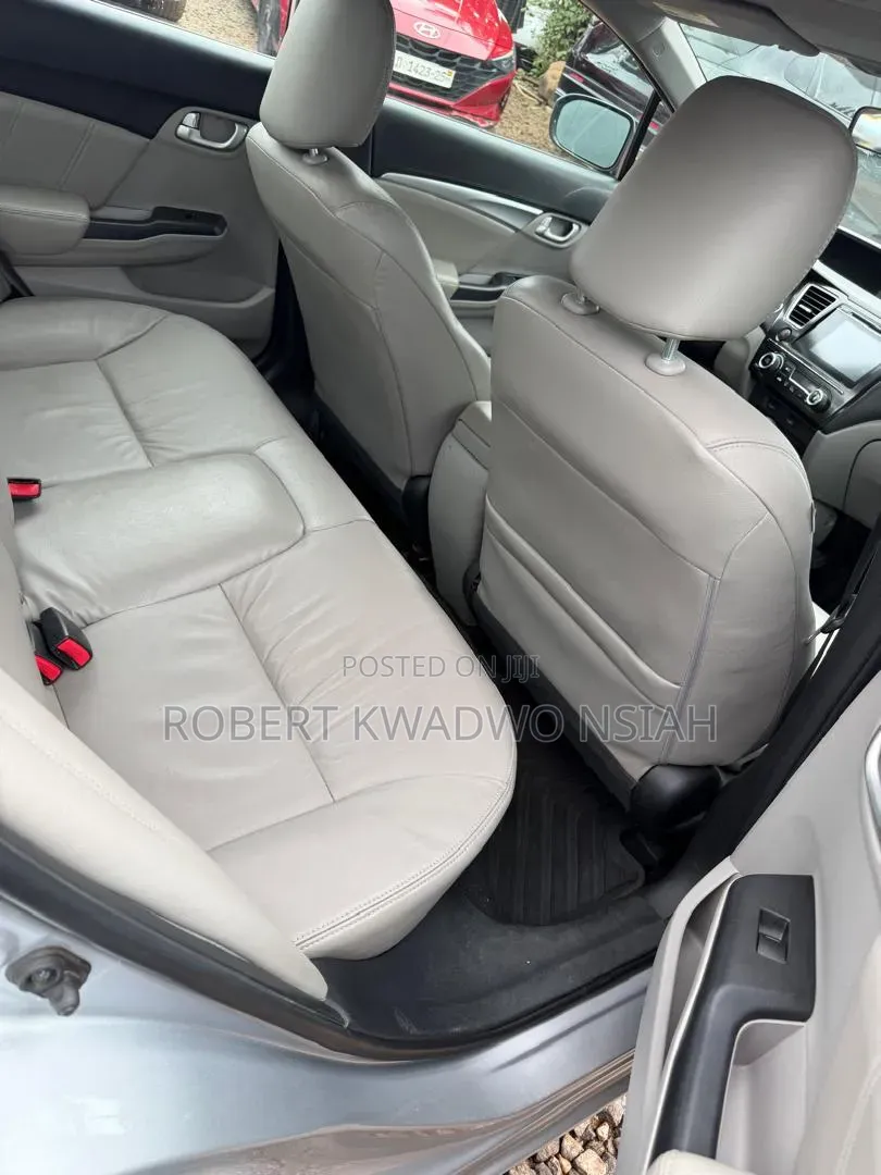 Honda Civic EX-L 4dr Sedan (1.8L 4cyl CVT) 2015 Silver