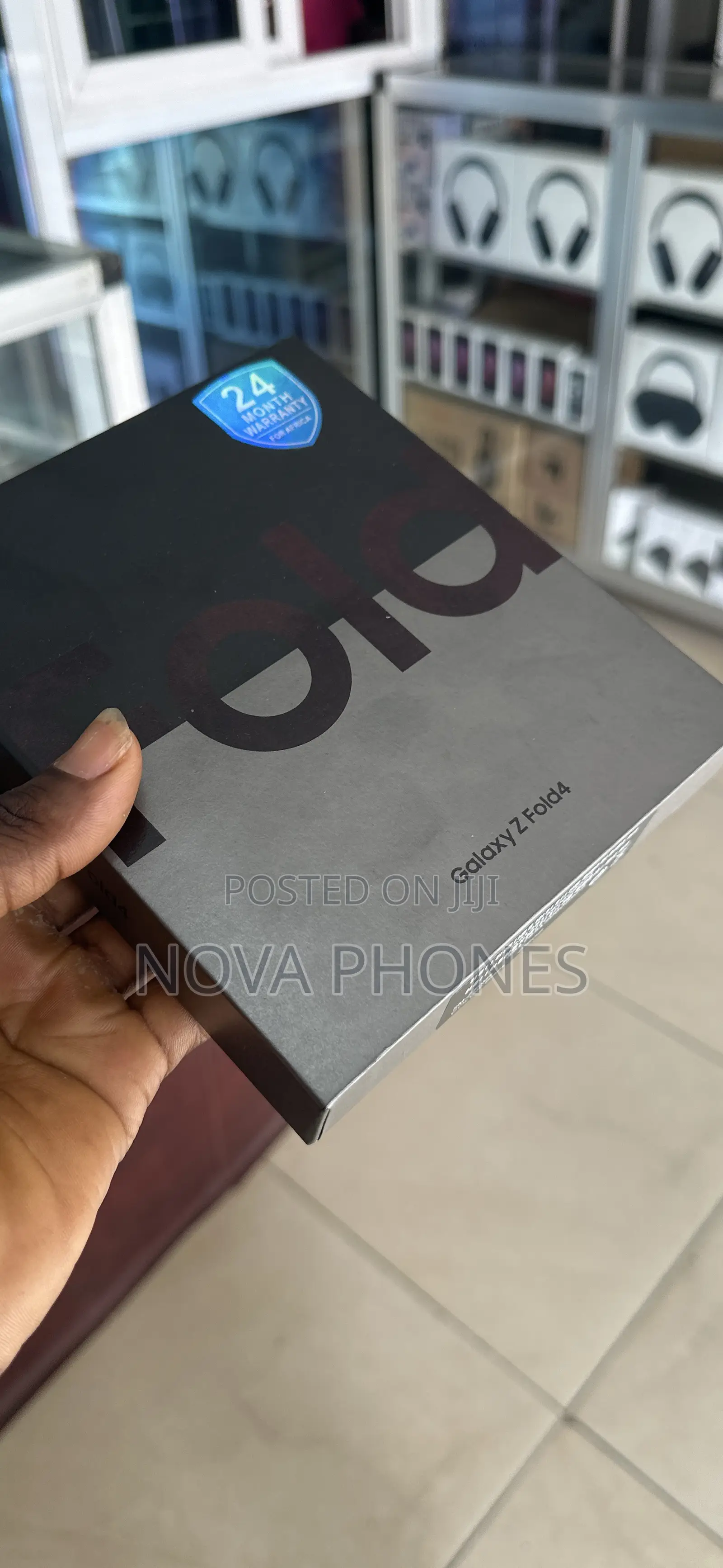 New Samsung Galaxy Z Fold4 512 GB Silver