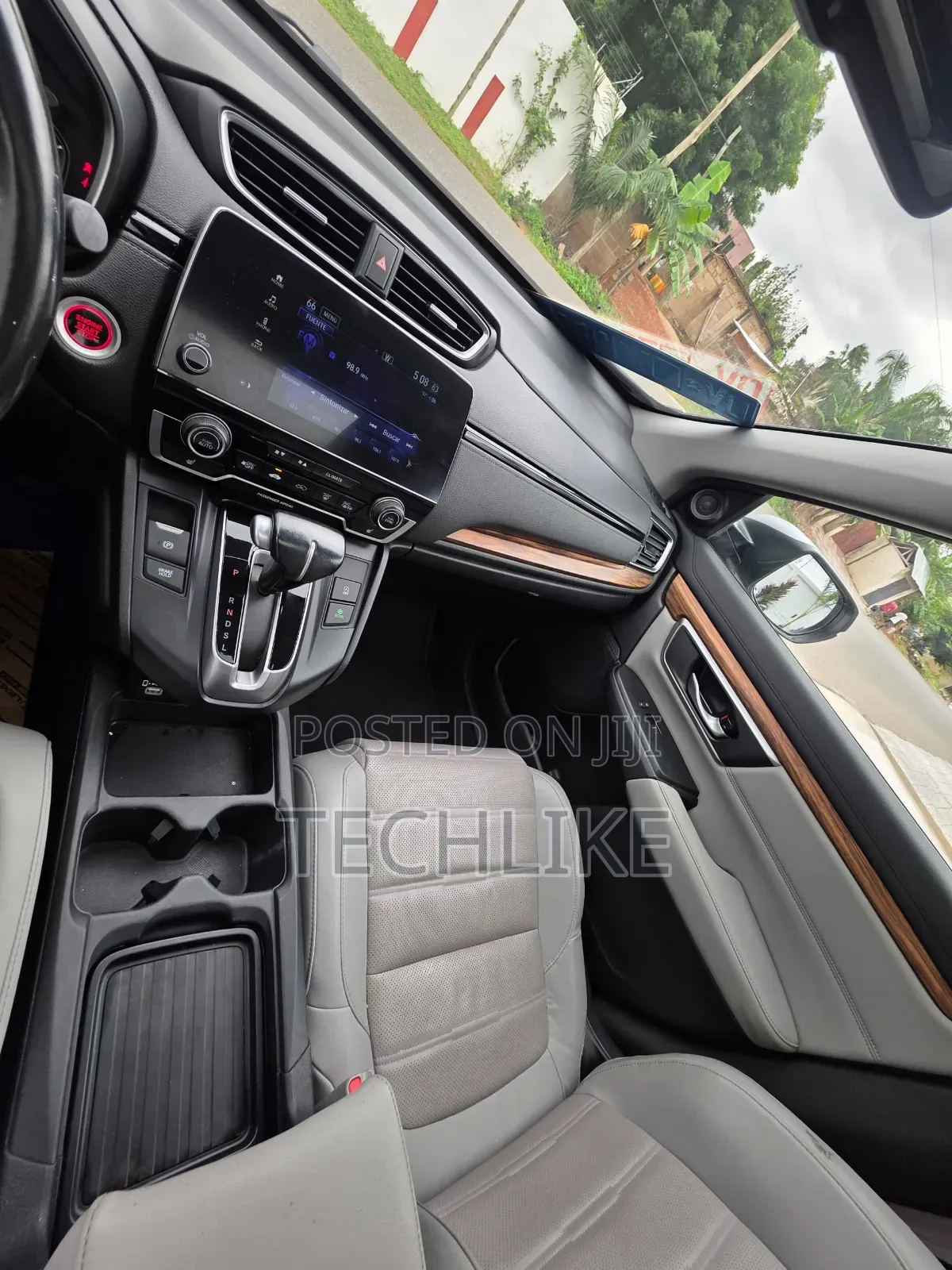 Honda CR-V 2022 Silver
